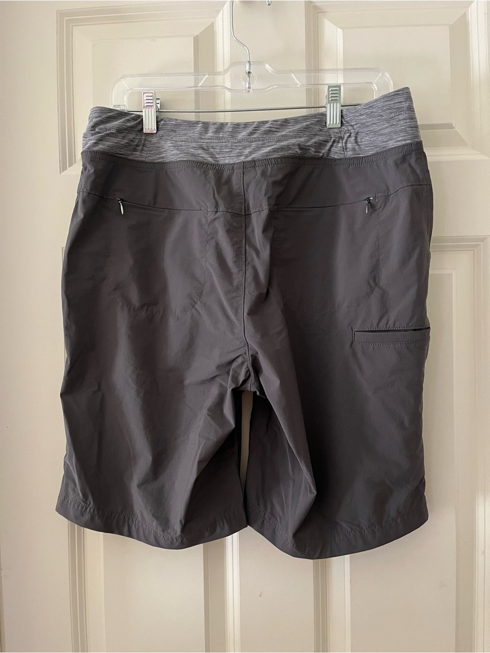 Women’s Duluth Trading Co. Armachillo Cooling 10 Inch Shorts gray UPF 40 10 - Picture 7 of 7